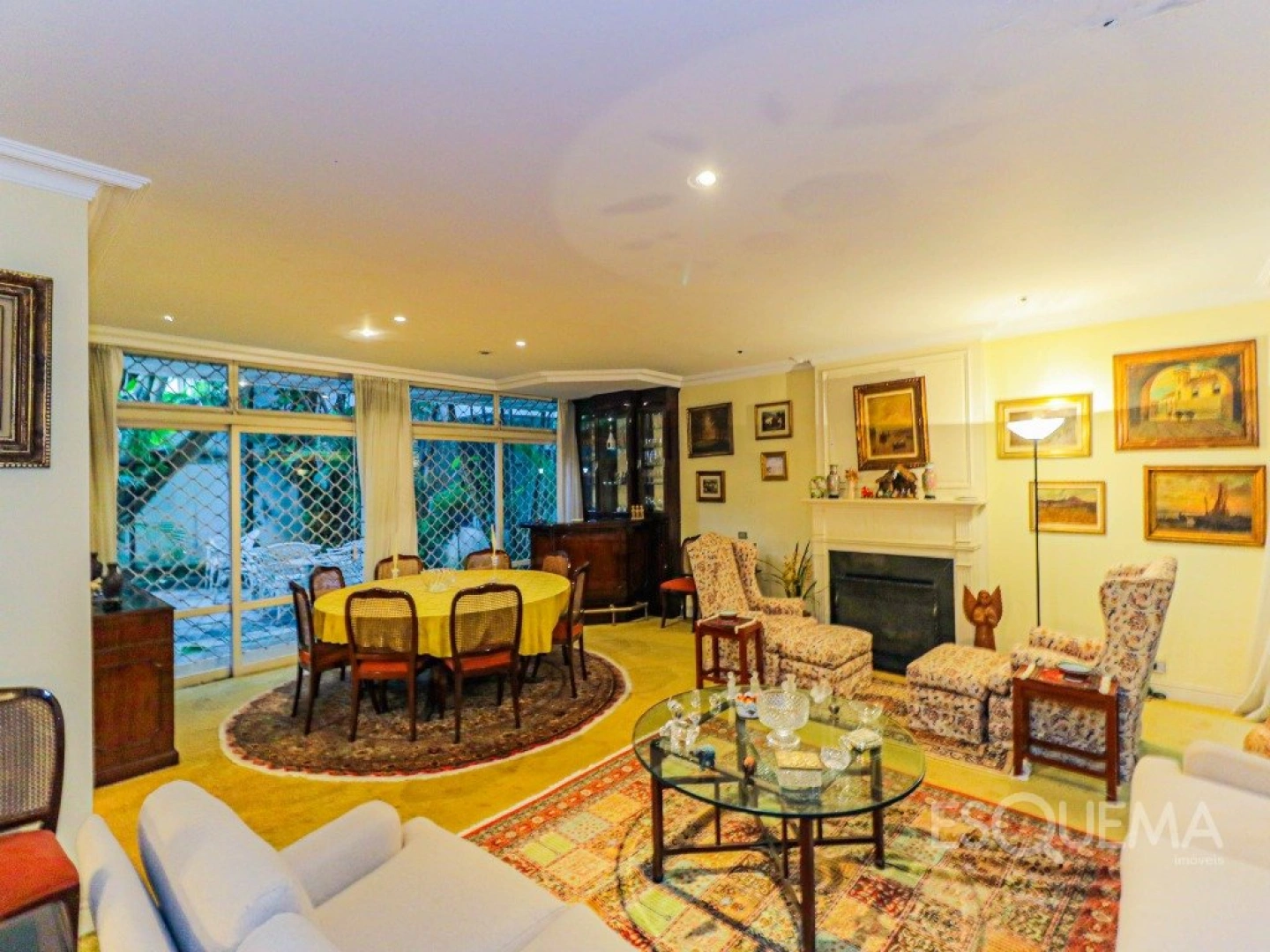 Casa próxima ao Parque Ibirapuera com 4 suítes e grande potencial de modernização - Imagem 9