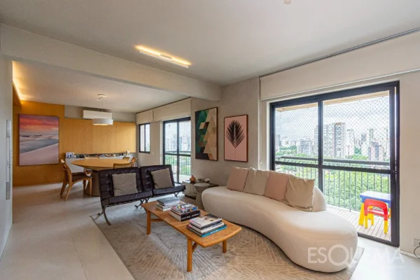Apartamento em Moema com espaço, privacidade e vista livre