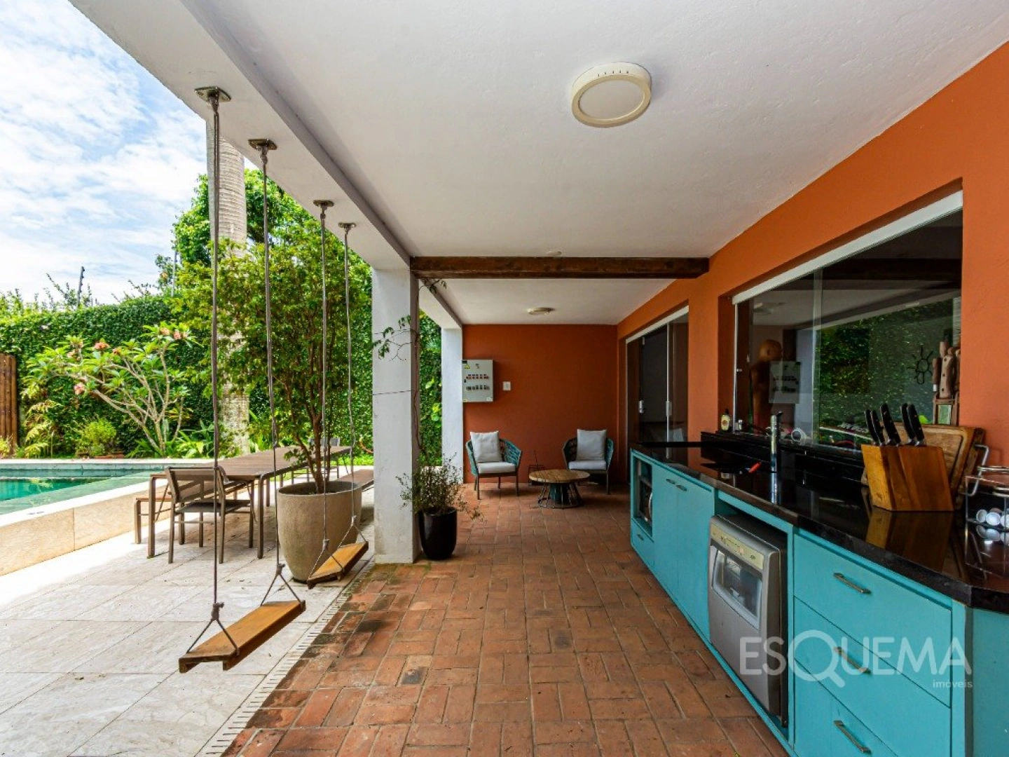 Casa charmosa com vista privilegiada e lazer integrado - Imagem 10