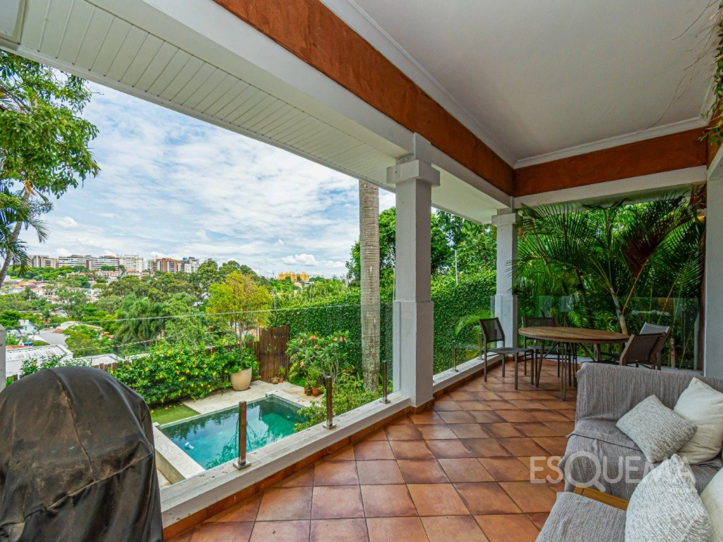 Casa charmosa com vista privilegiada e lazer integrado - Imagem 7