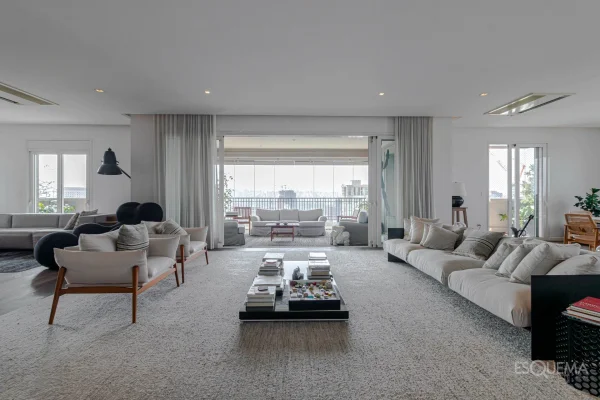 Apartamento em andar alto em edifício cobiçado, próximo ao Clube Pinheiros