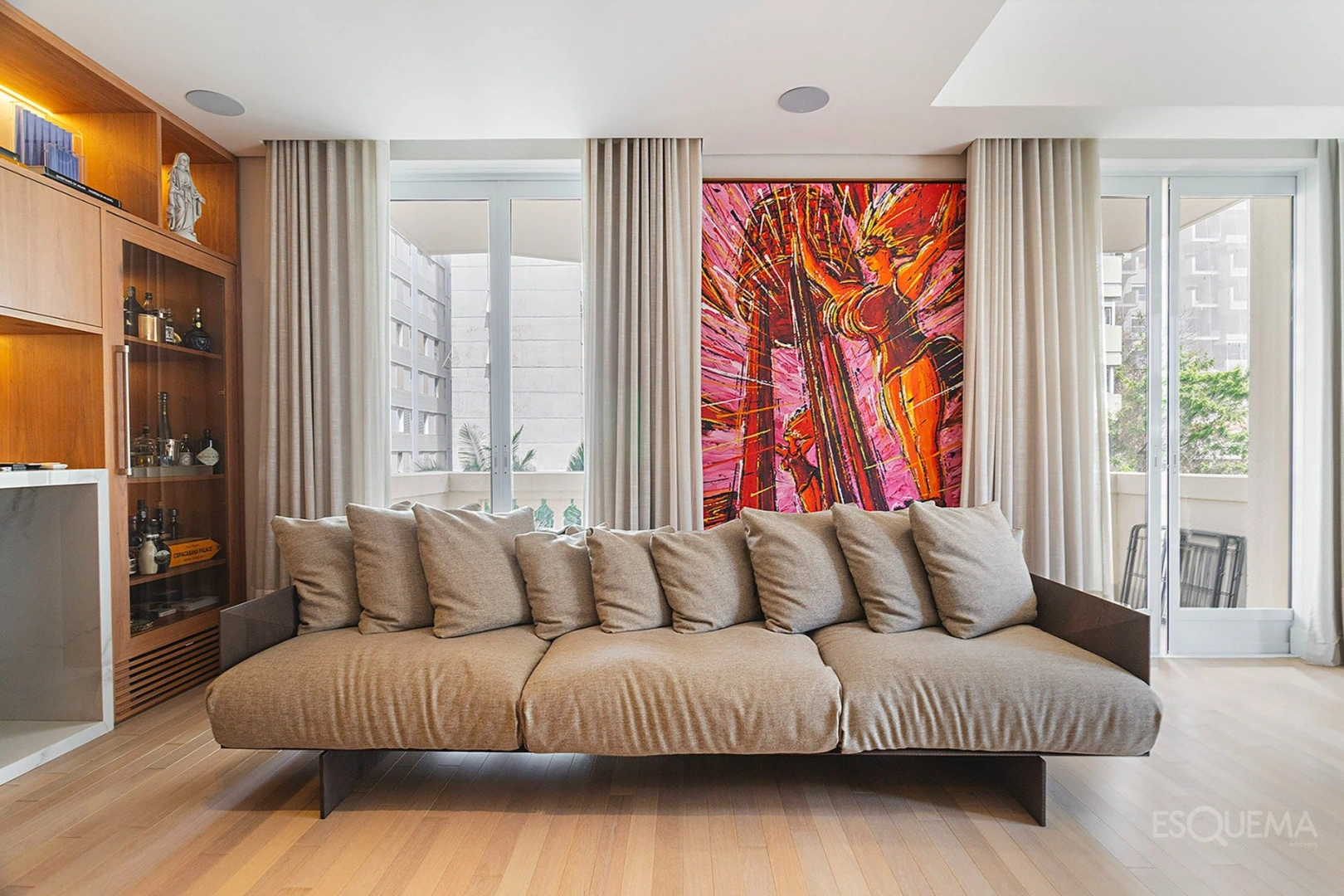 Apartamento clássico com fachada tradicional e planta contemporânea - Imagem 2