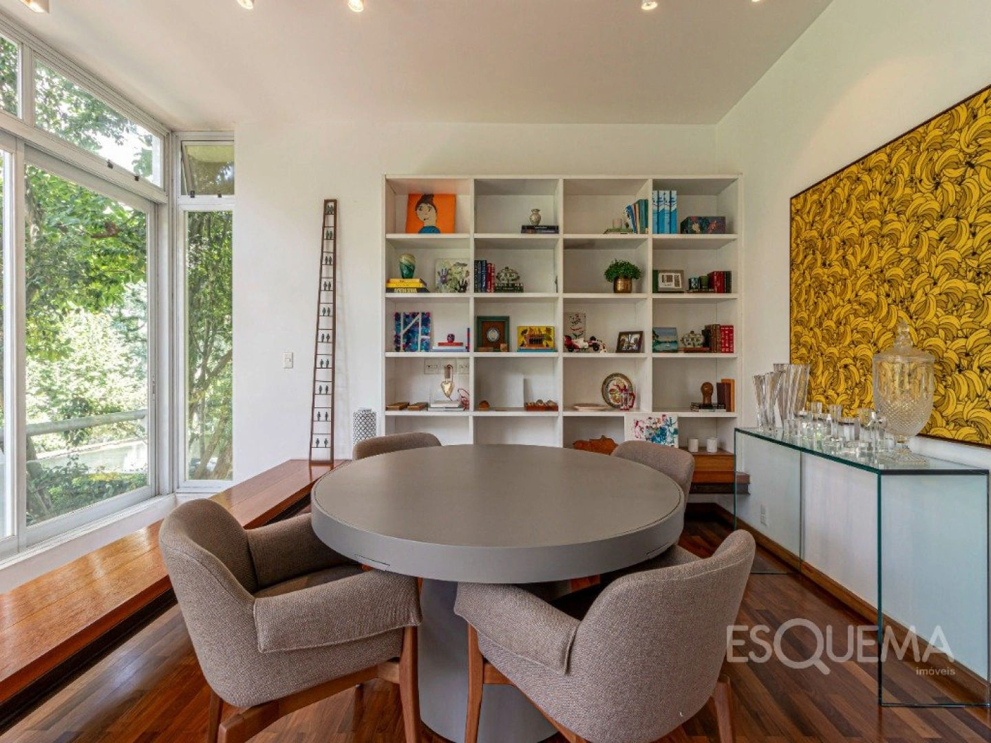 Casa reformada com vista para o verde - Imagem 6