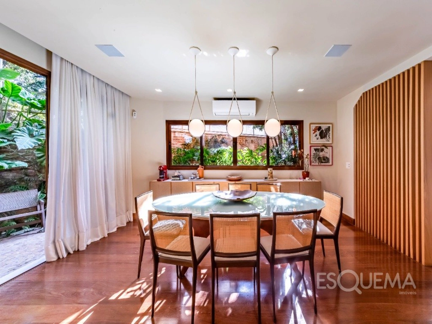Casa com lazer completo e jardim tropical ao lado do Parque Ibirapuera - Imagem 12