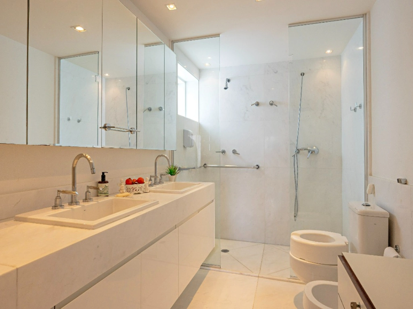 Apartamento reformado em Alto de Pinheiros - Imagem 13