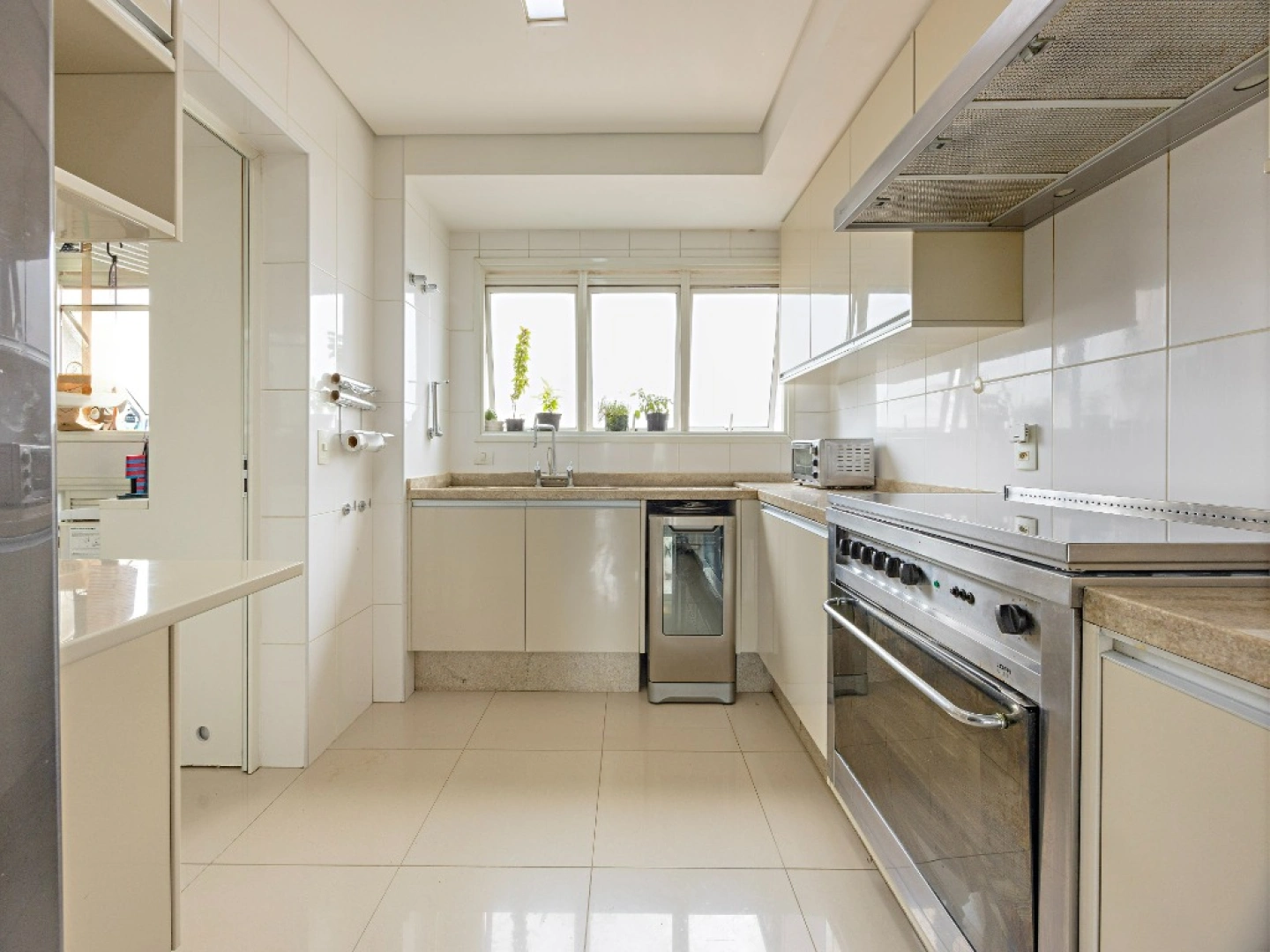 Apartamento reformado em Alto de Pinheiros - Imagem 9