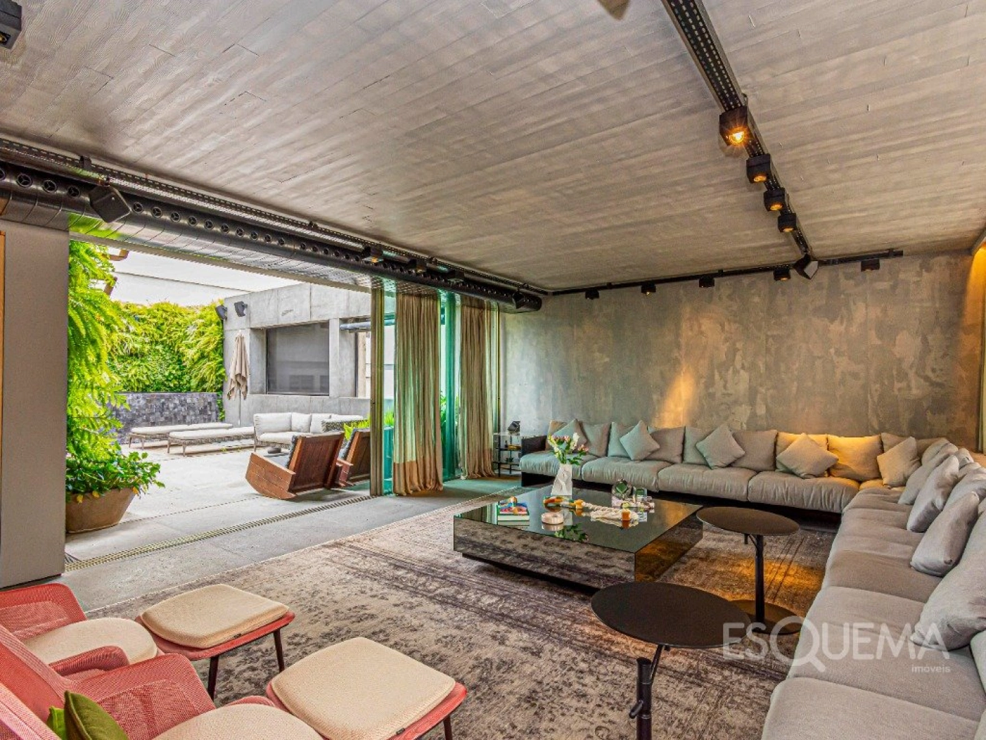 Cobertura duplex reformada no Jardim América - Imagem 13