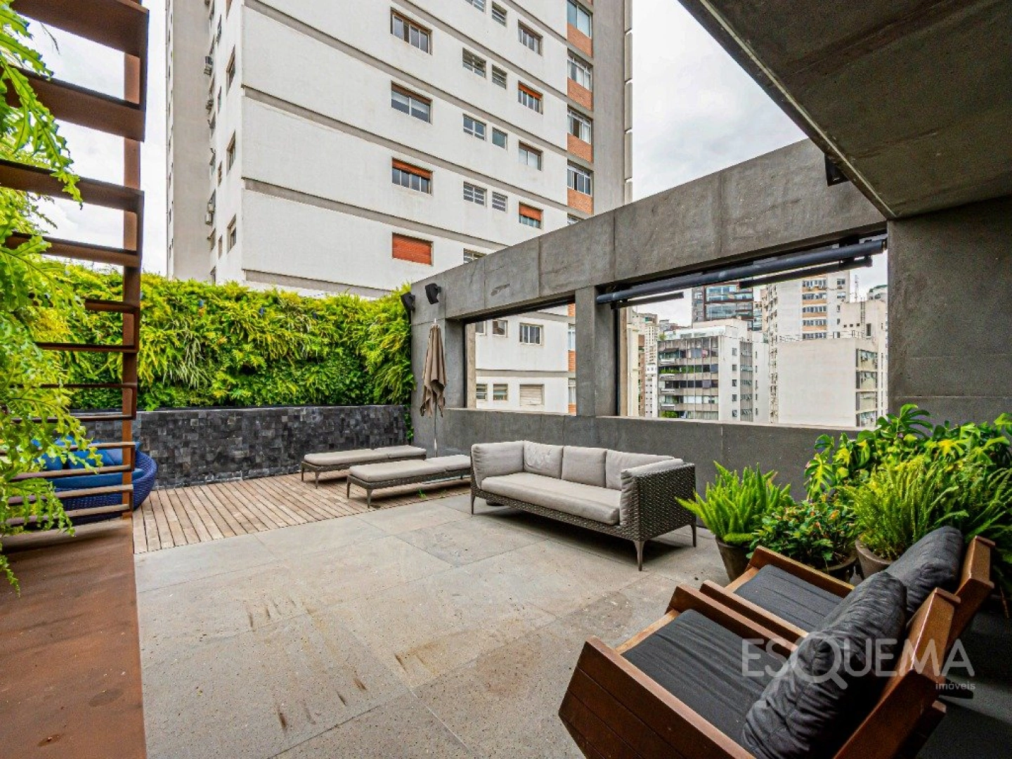 Cobertura duplex reformada no Jardim América - Imagem 14