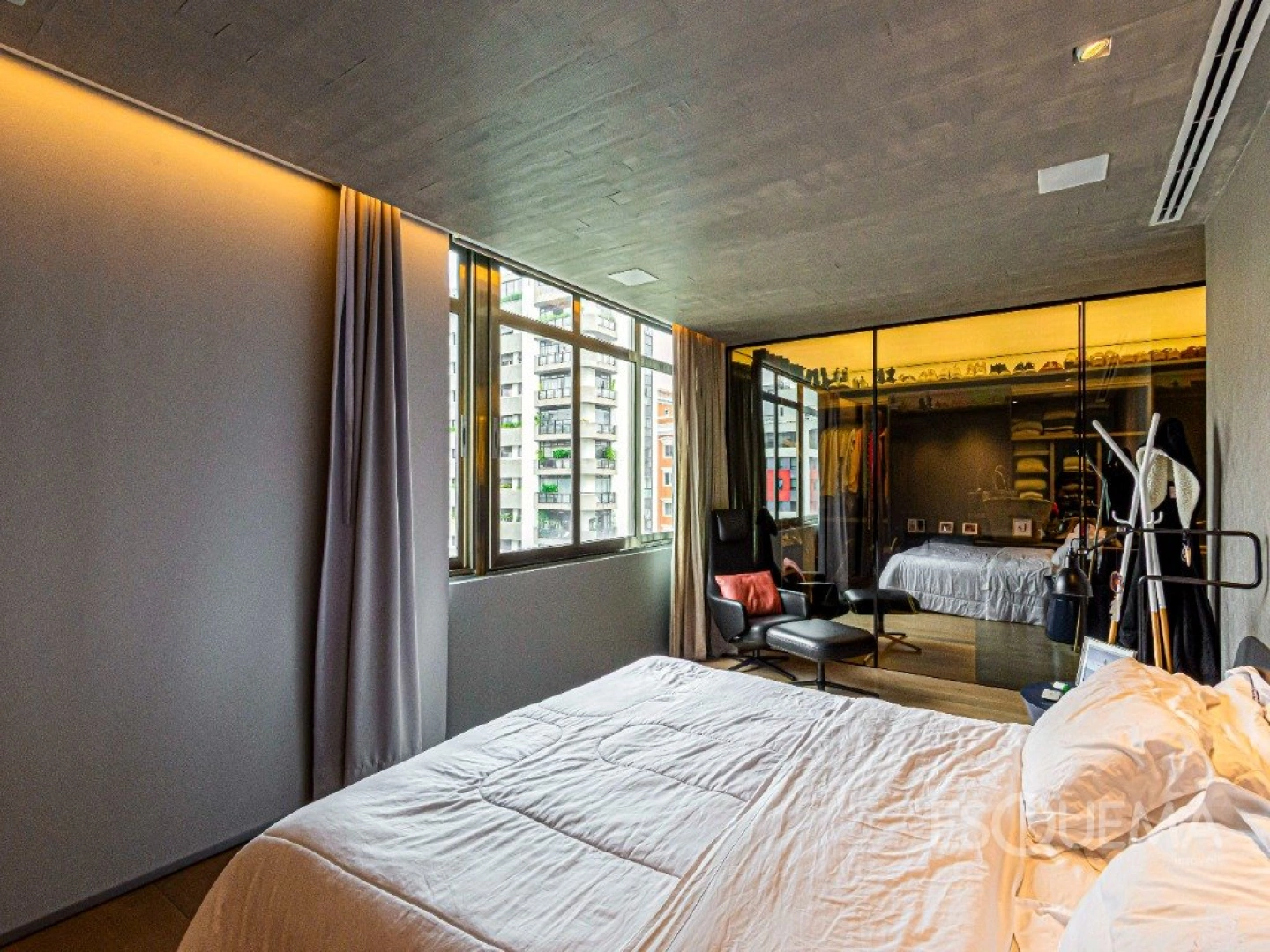 Cobertura duplex reformada no Jardim América - Imagem 7