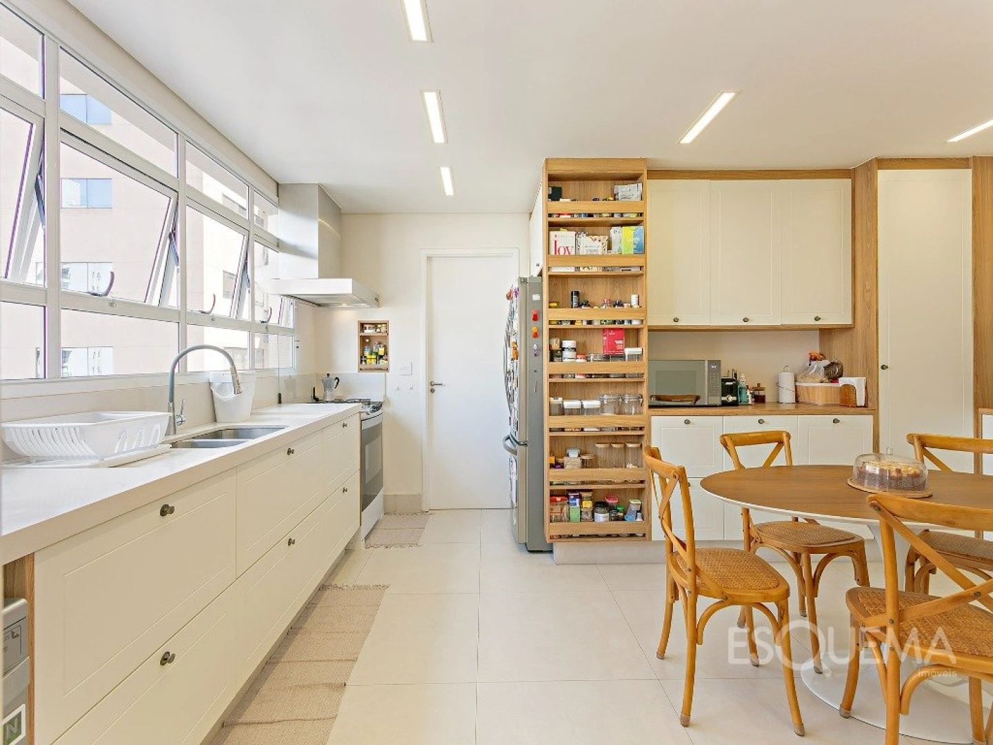 Apartamento reformado, espaçoso e com lazer, no Itaim Bibi - Imagem 10