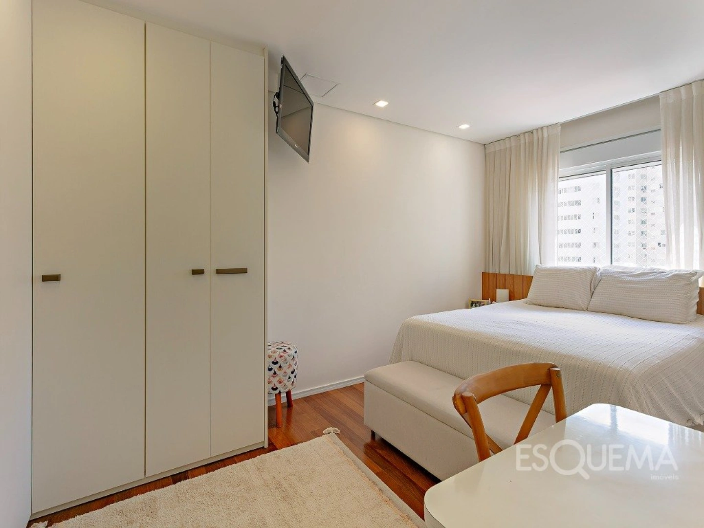 Apartamento reformado, espaçoso e com lazer, no Itaim Bibi - Imagem 11