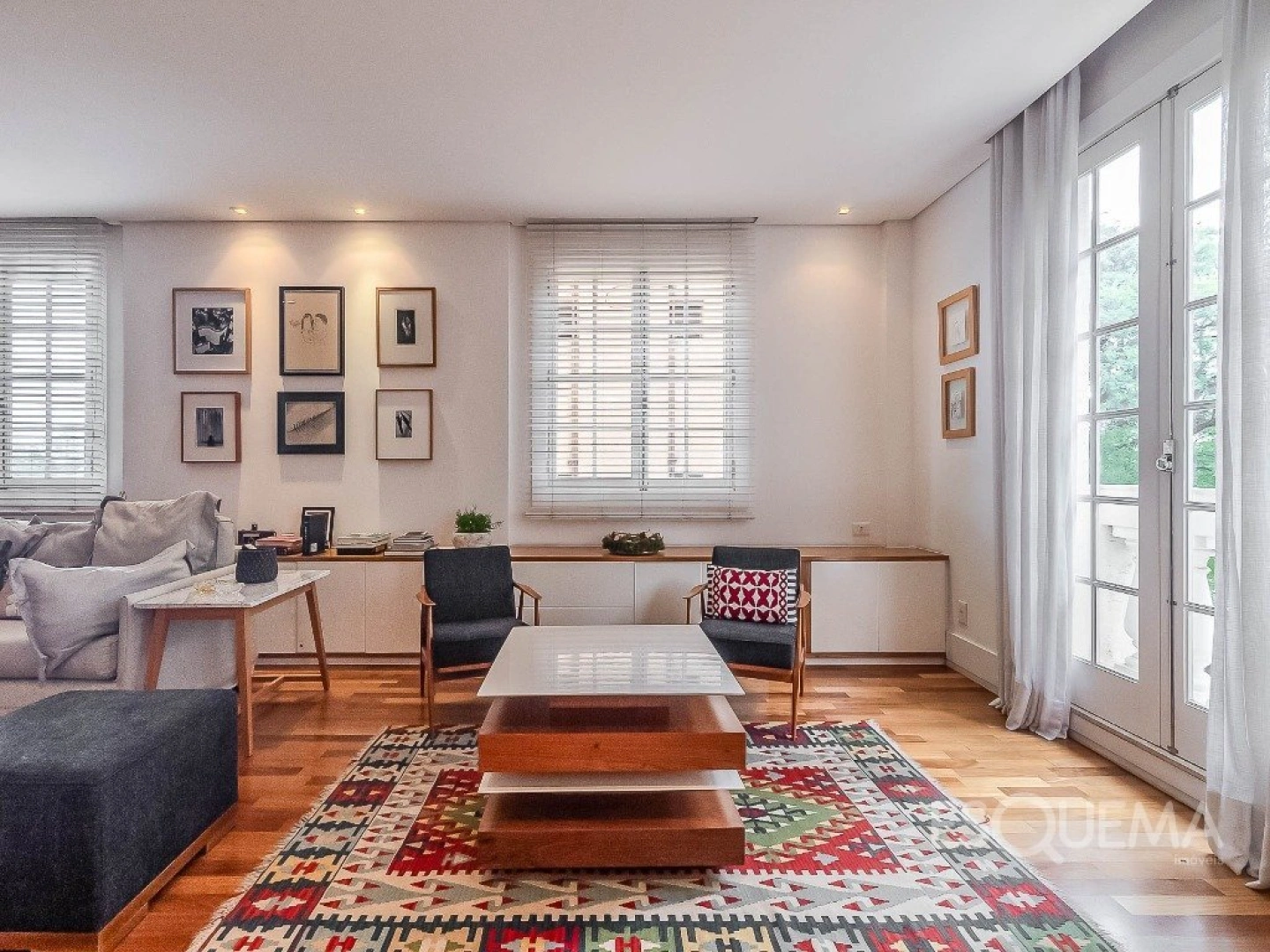 Apartamento reformado e iluminado em edifício Lindenberg - Imagem 2