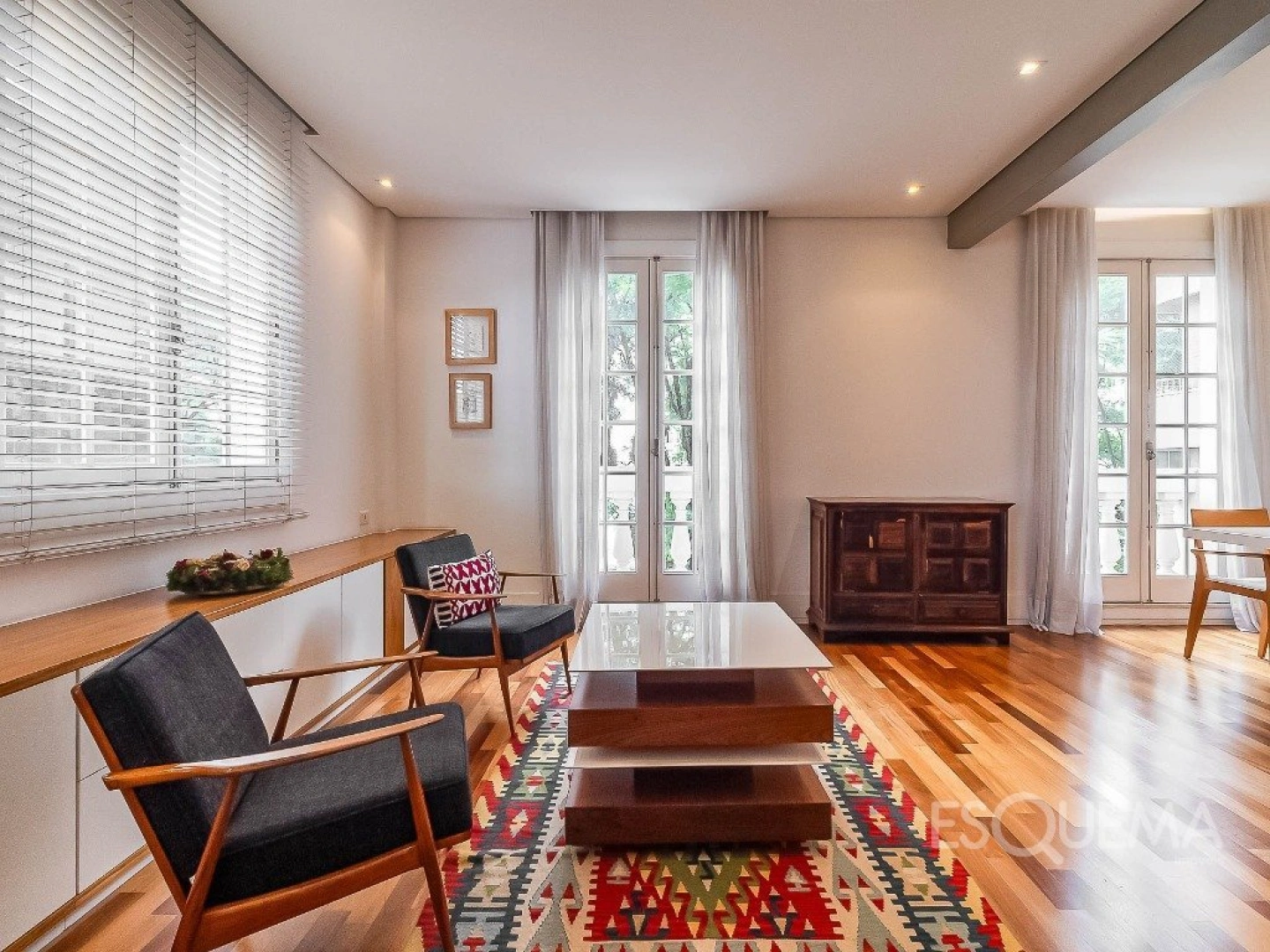 Apartamento reformado e iluminado em edifício Lindenberg - Imagem 3