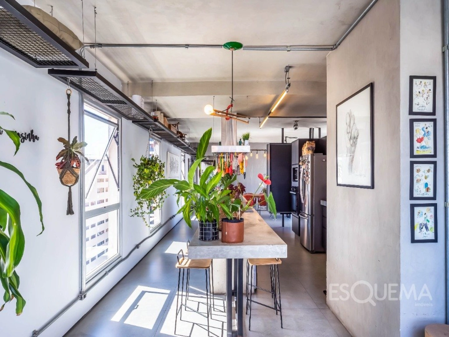 Cobertura com planta aberta e luz natural - Imagem 4