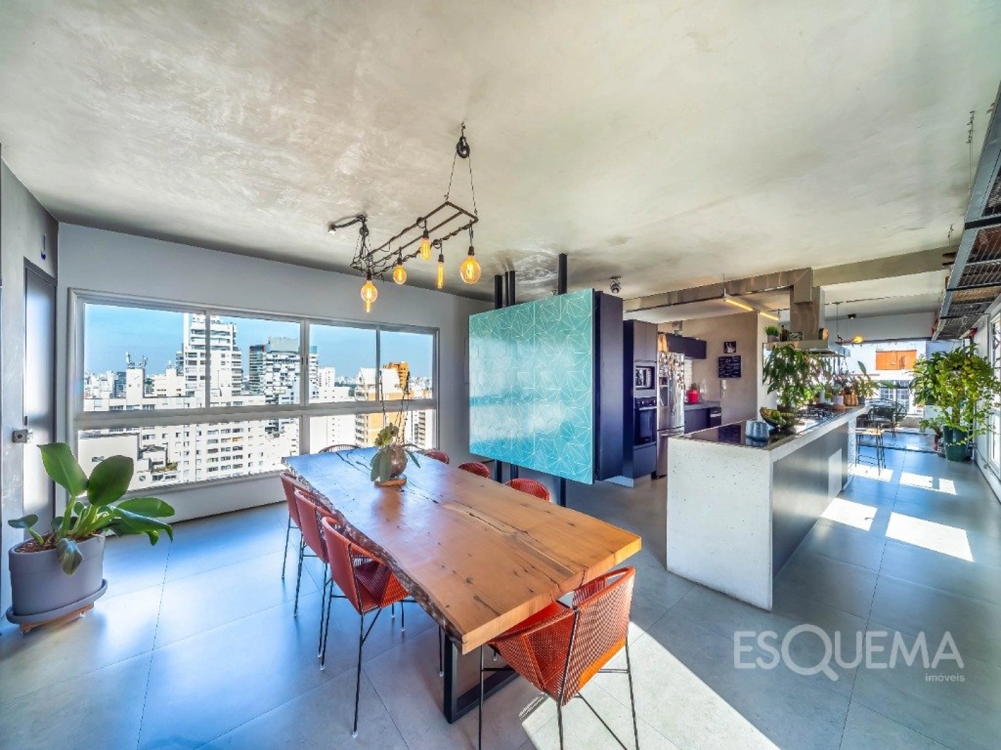 Cobertura com planta aberta e luz natural - Imagem 5
