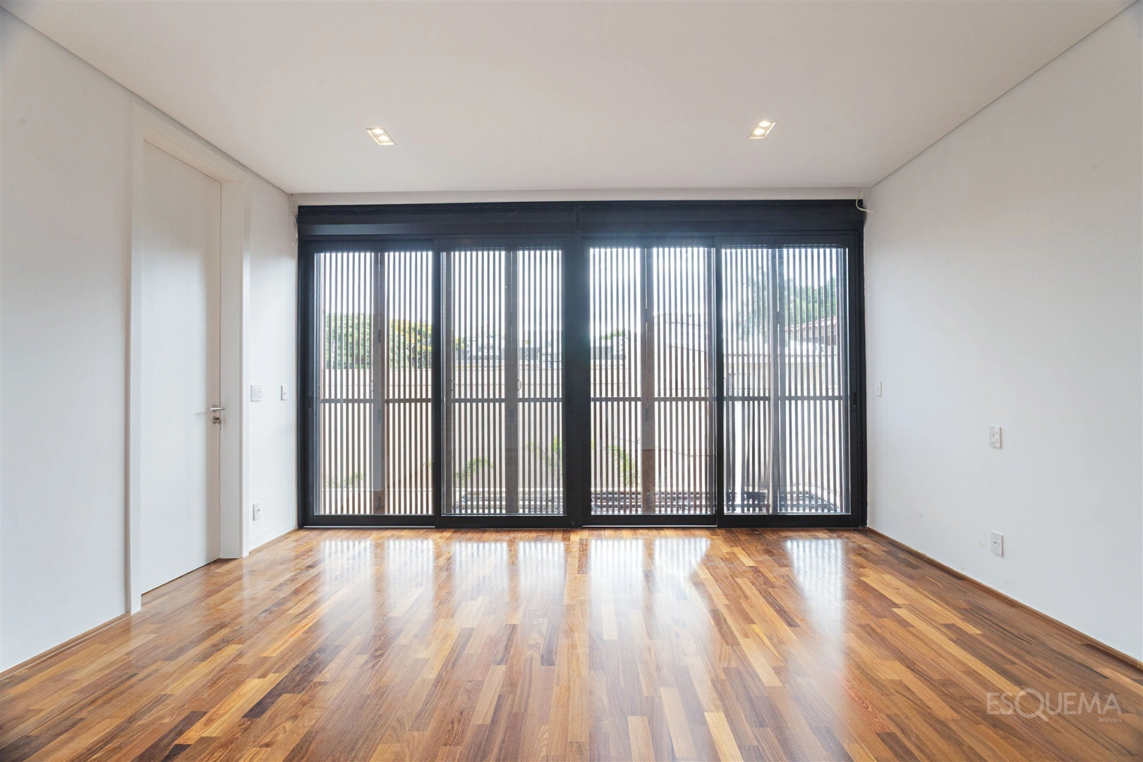 Casa contemporânea em rua fechada - Imagem 12