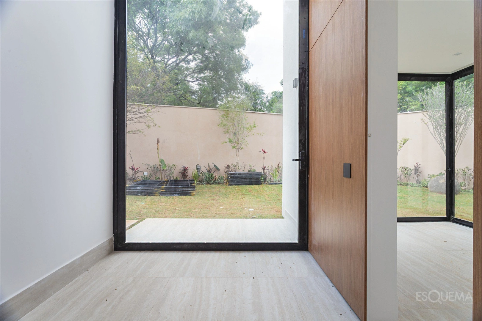 Casa contemporânea em rua fechada - Imagem 4