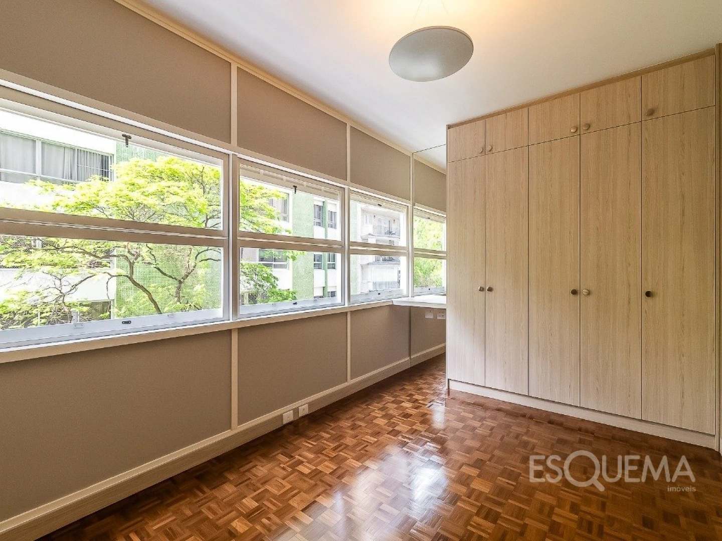 Apartamento amplo, com pé-direito alto e luz natural abundante, nos Jardins - Imagem 11