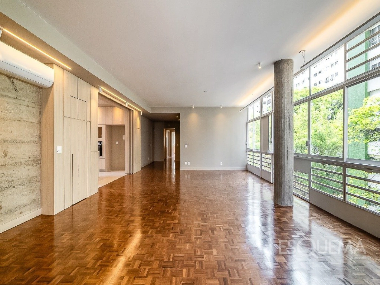 Apartamento amplo, com pé-direito alto e luz natural abundante, nos Jardins - Imagem 1