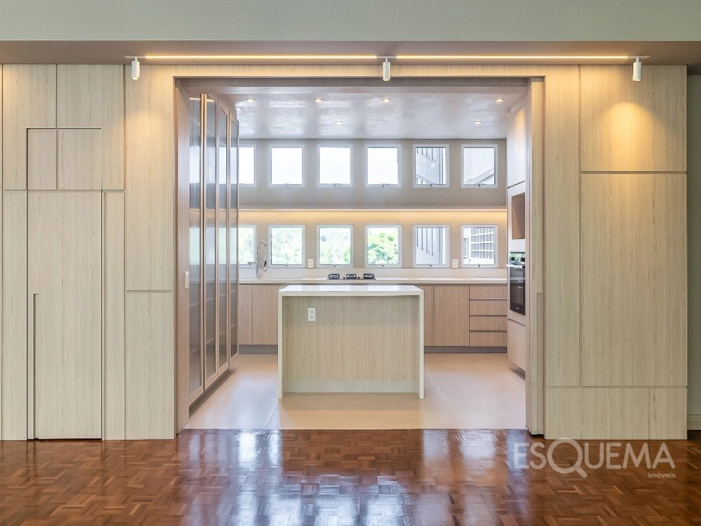 Apartamento amplo, com pé-direito alto e luz natural abundante, nos Jardins - Imagem 6