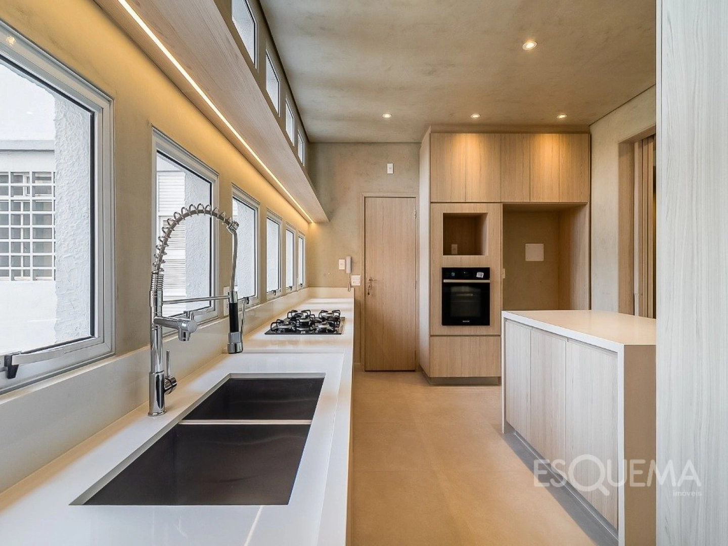 Apartamento amplo, com pé-direito alto e luz natural abundante, nos Jardins - Imagem 7
