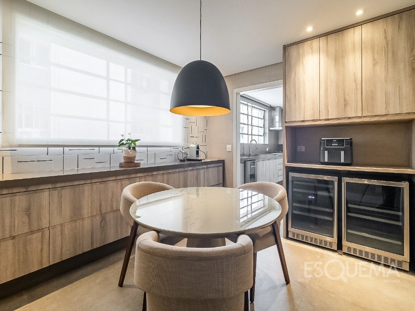 Apartamento amplo, reformado e ensolarado em localização especial de Higienópolis - Imagem 10