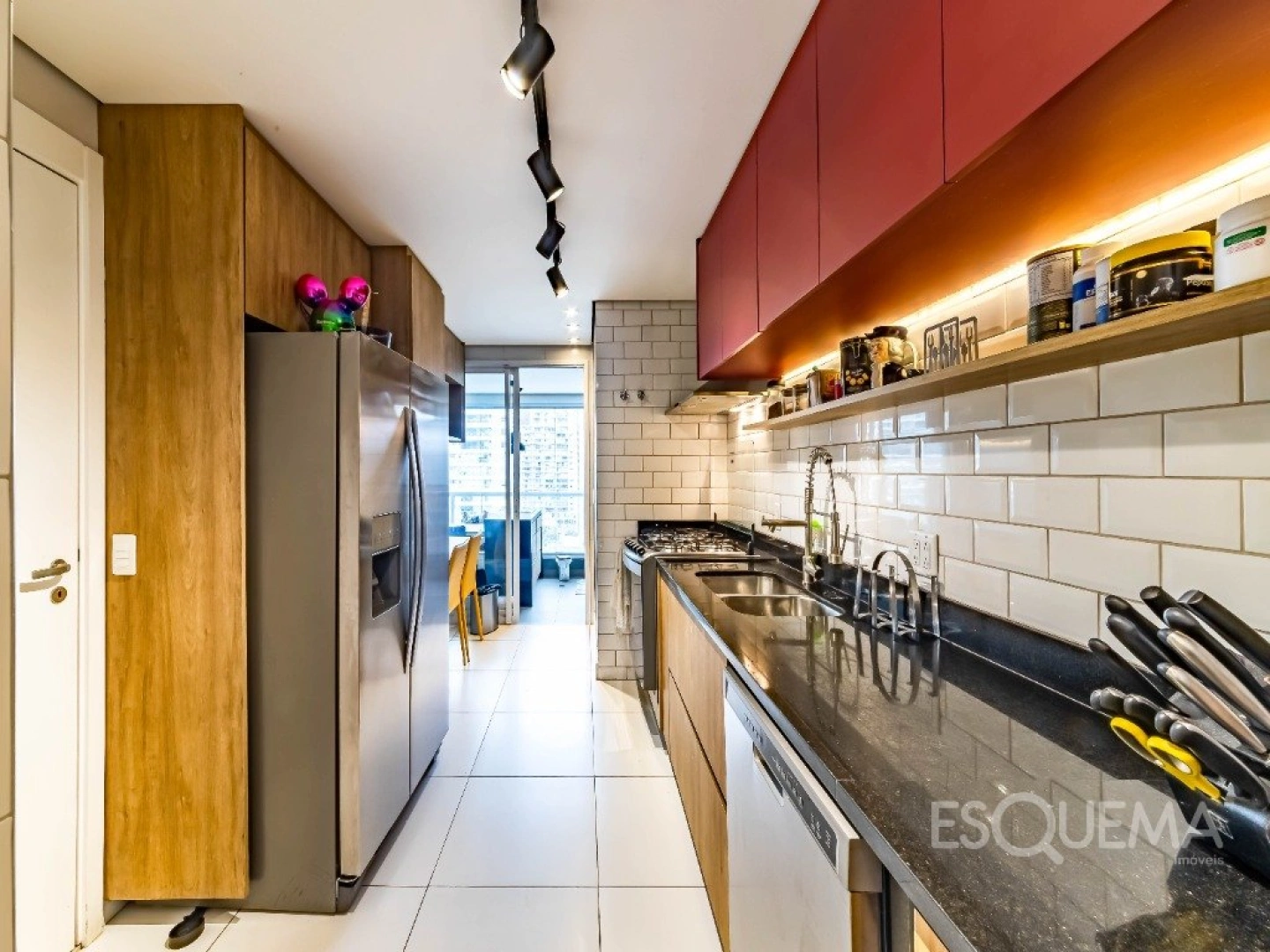 Apartamento mobiliado com duas varandas, marcenaria personalizada e luz natural, no Brooklin - Imagem 10