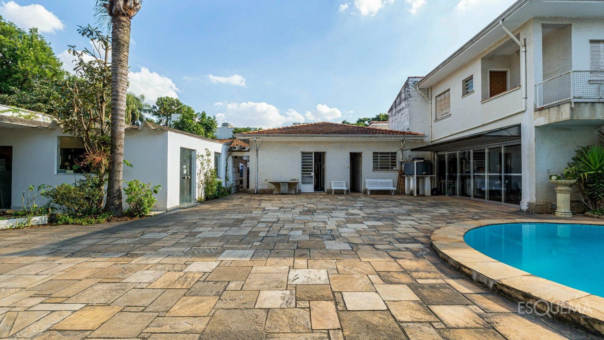Casa com amplo terreno ao lado do Parque Ibirapuera - Imagem 1