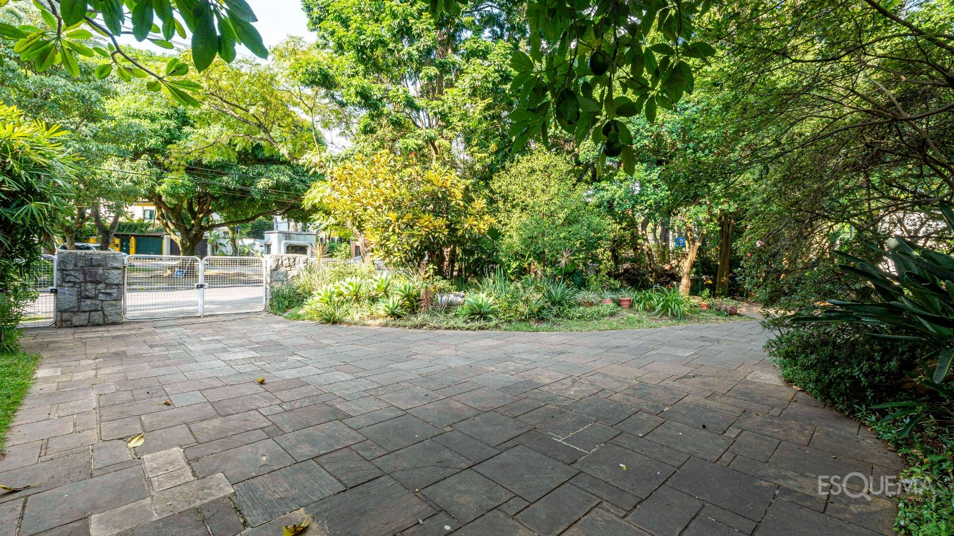 Casa com amplo terreno ao lado do Parque Ibirapuera - Imagem 7