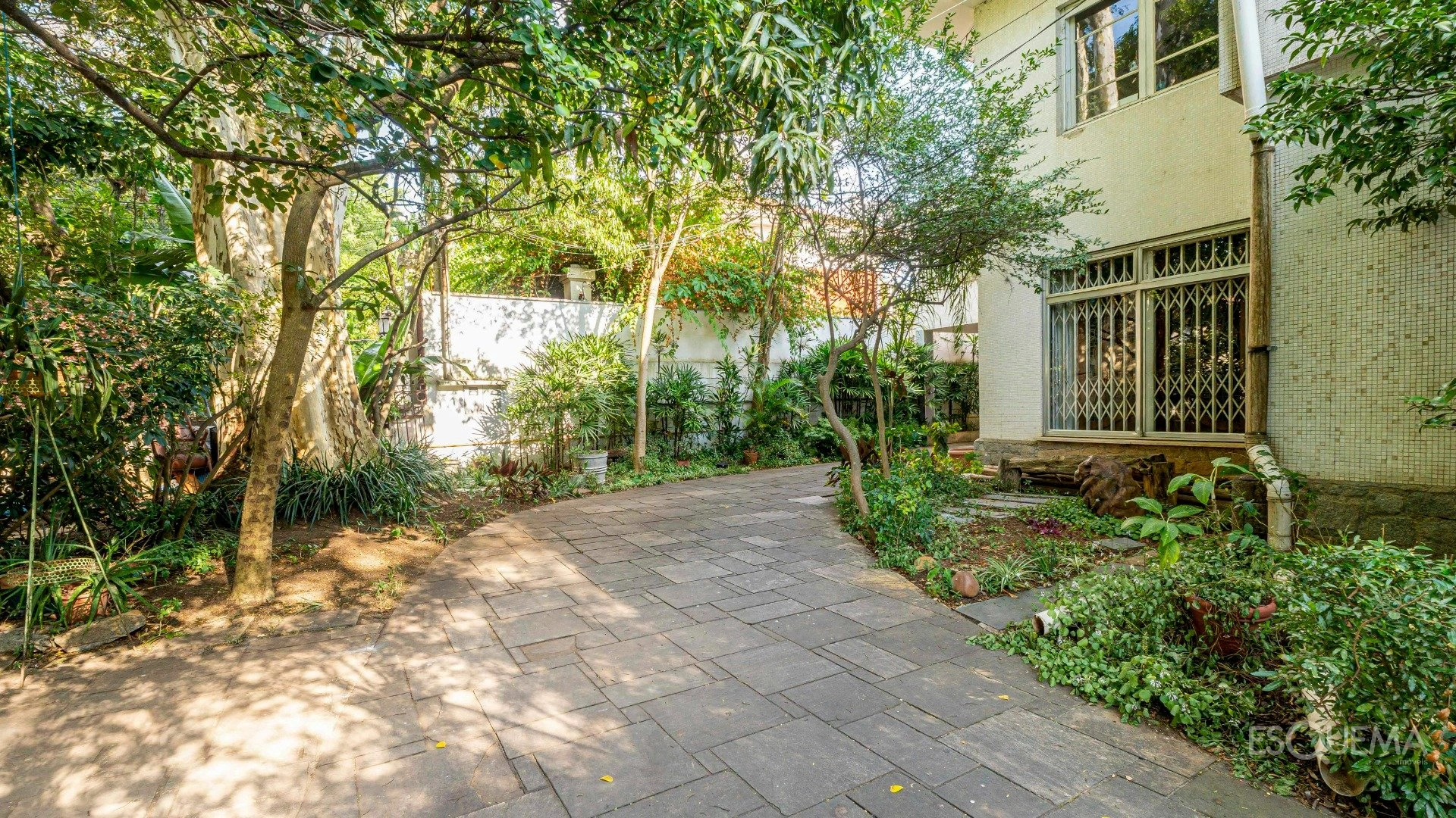 Casa com amplo terreno ao lado do Parque Ibirapuera - Imagem 9