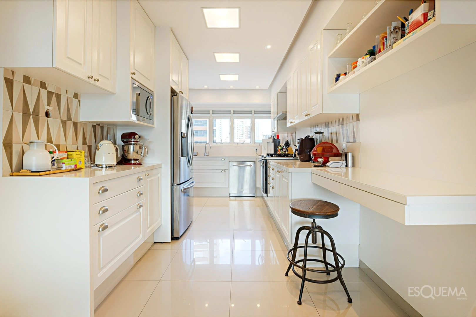 Apartamento reformado com varanda gourmet e lazer completo - Imagem 15