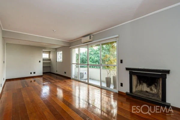 Apartamento com 3 vagas no coração do Itaim Bibi