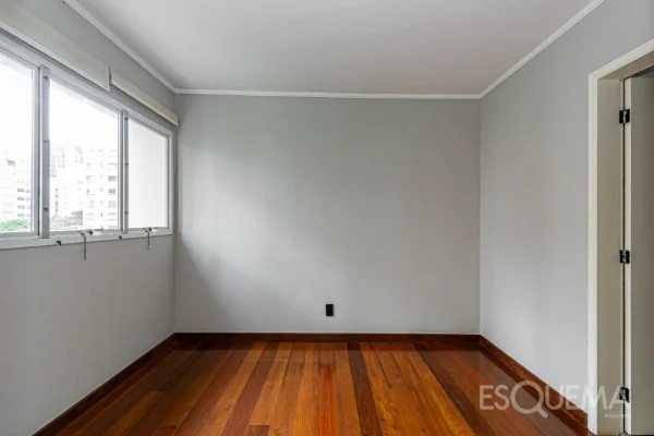 Apartamento com 3 vagas no coração do Itaim Bibi