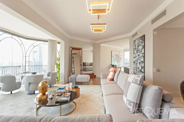 Apartamento reformado em edifício Lindenberg com vista aberta no Panamby