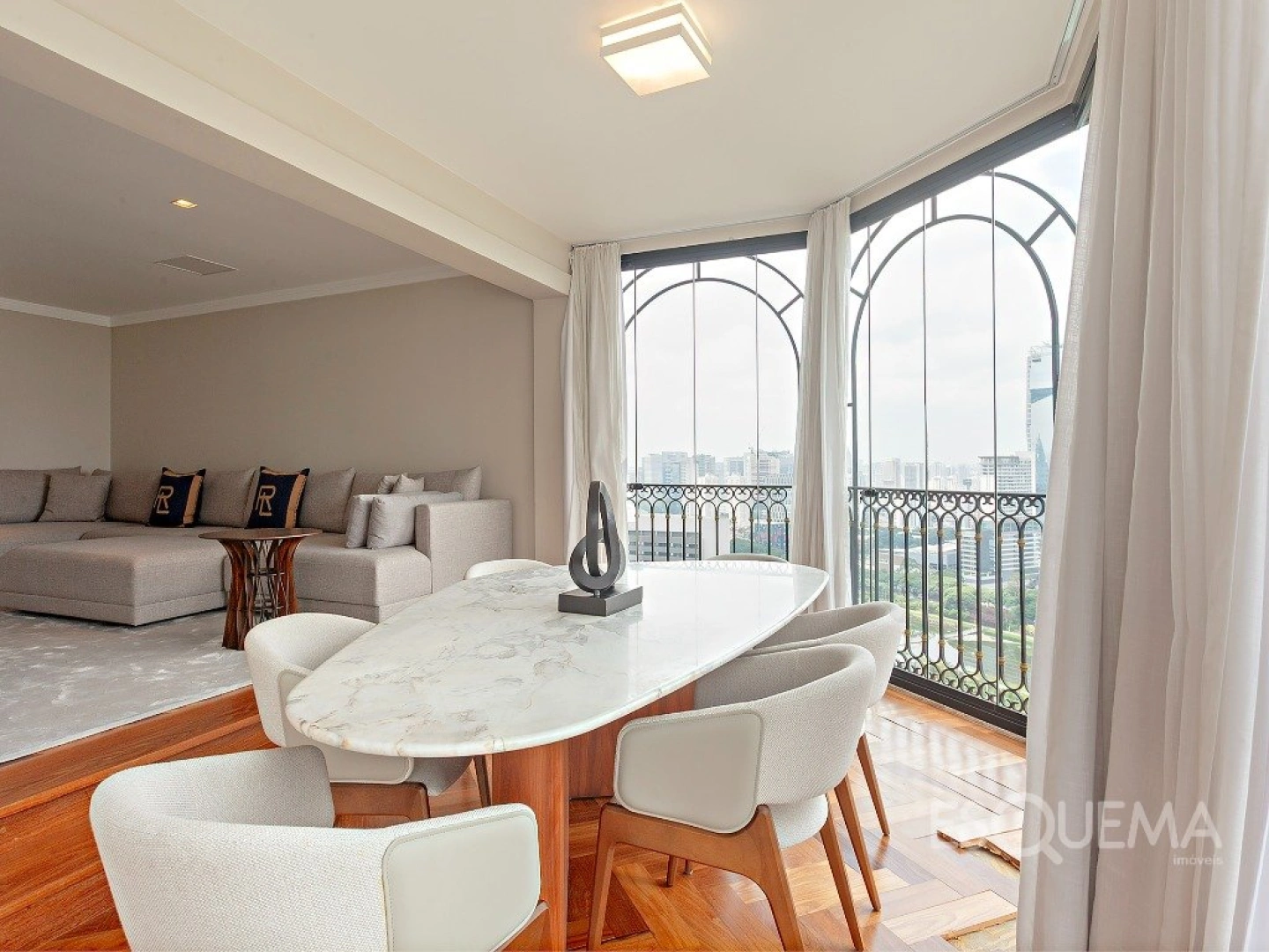 Apartamento reformado em edifício Lindenberg com vista aberta no Panamby - Imagem 5