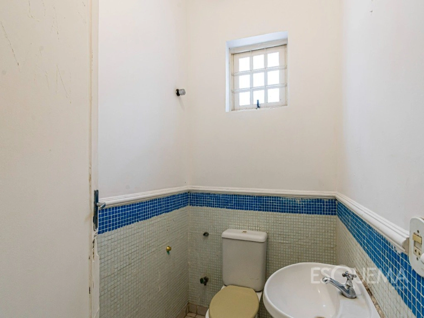 Casa para reforma em ótima localização - Imagem 12