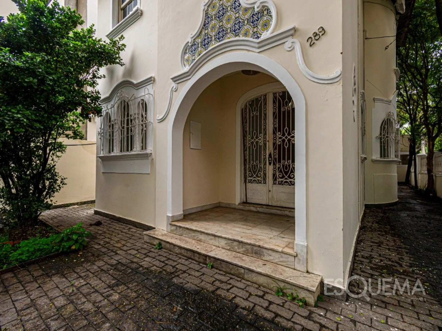 Casa para reforma em ótima localização - Imagem 6