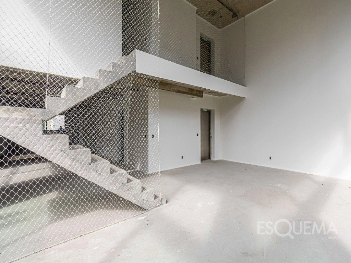 Penthouse duplex em condomínio contemporâneo de arquitetura minimalista - Imagem 6