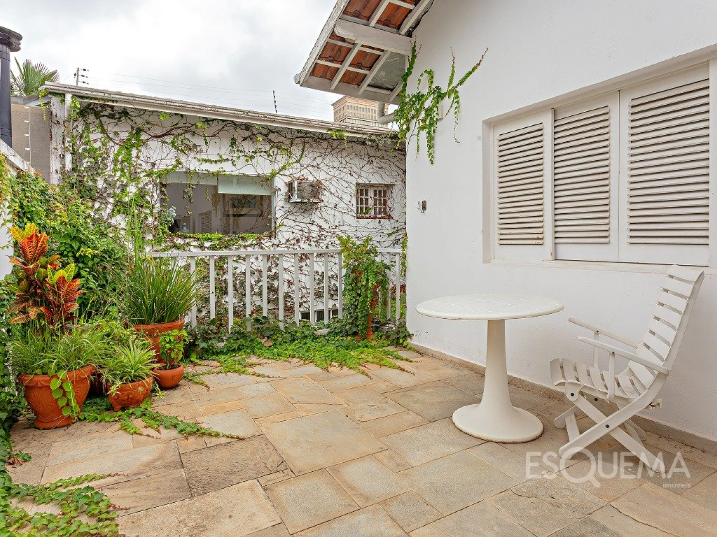 Casa em frente a praça no Jardim Paulistano - Imagem 11