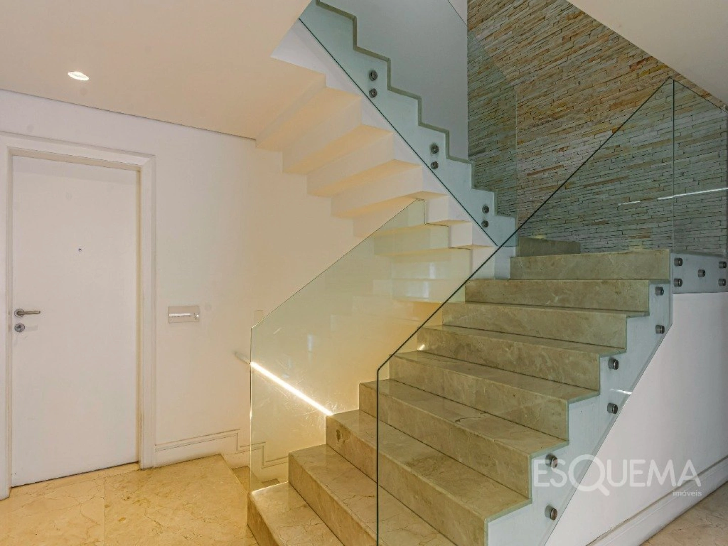 Casa ampla no Jardim Guedala - Imagem 15