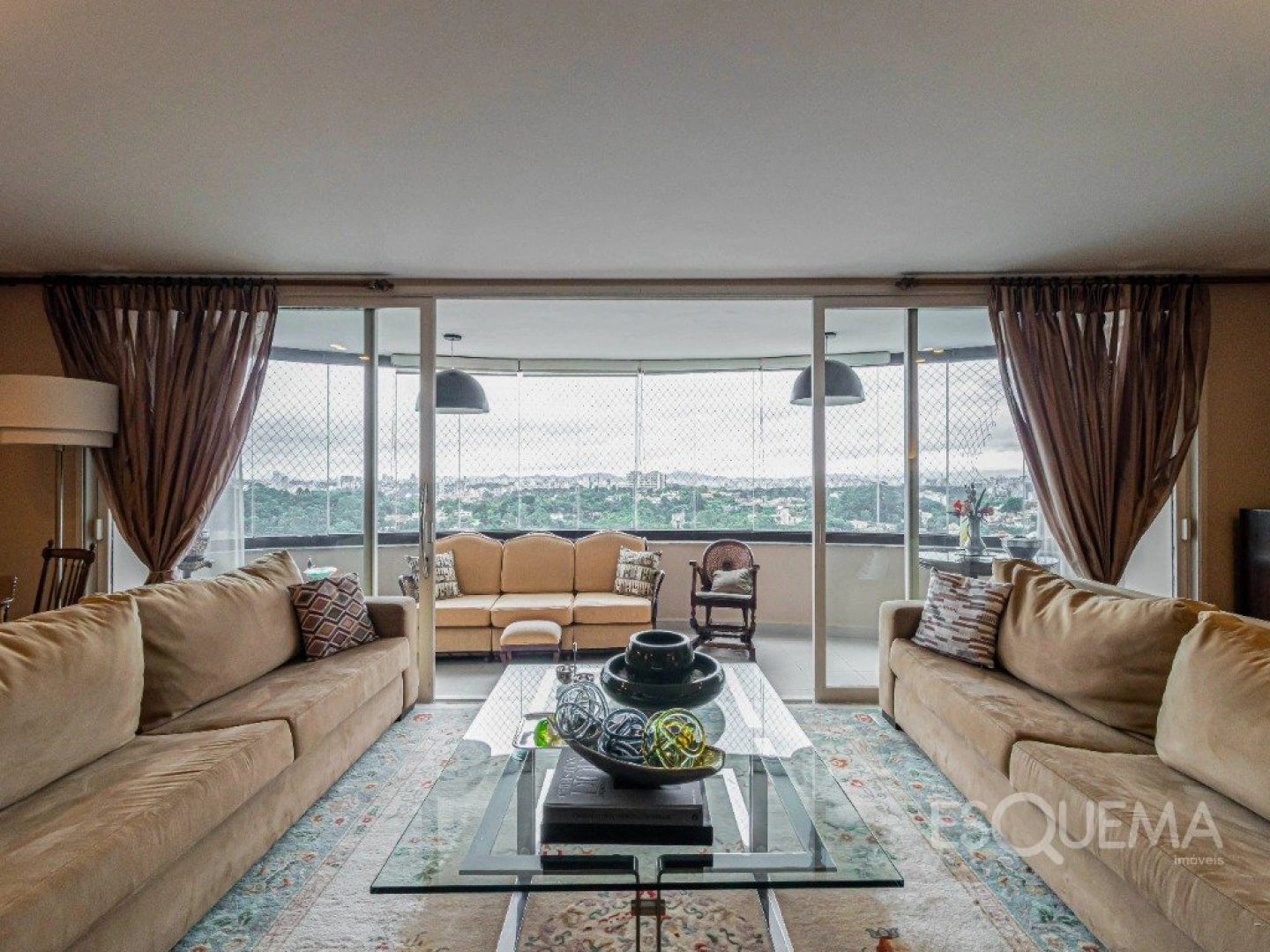 Apartamento com 3 suítes e ampla metragem no Real Parque - Imagem 4