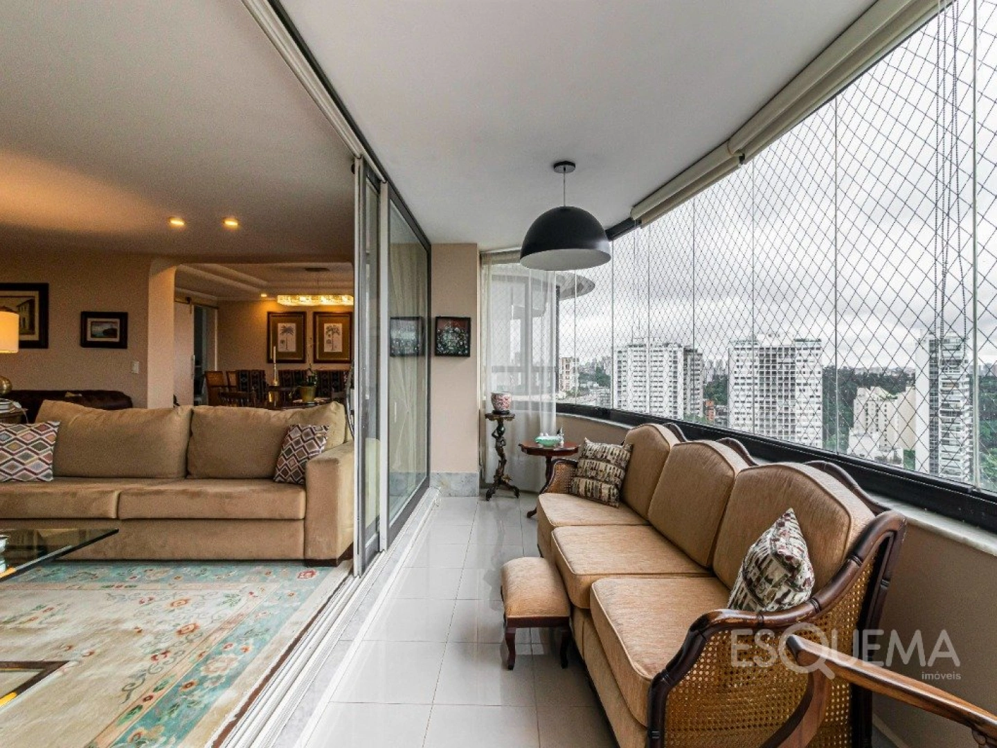 Apartamento com 3 suítes e ampla metragem no Real Parque - Imagem 7