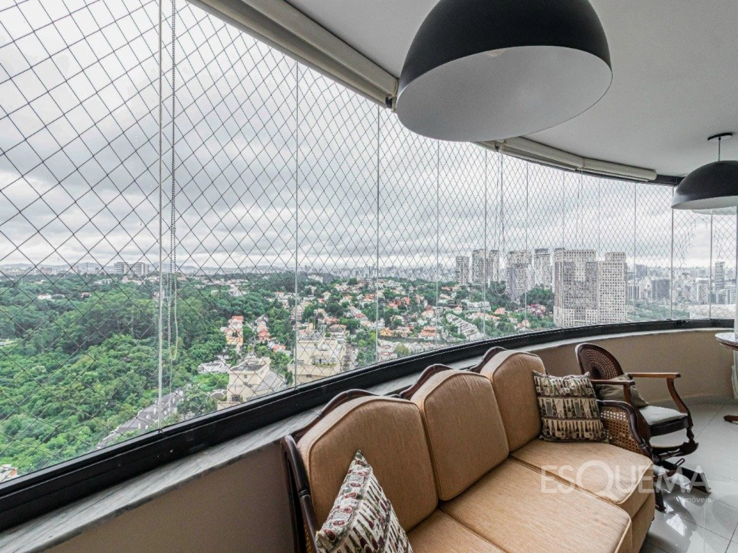 Apartamento com 3 suítes e ampla metragem no Real Parque - Imagem 8