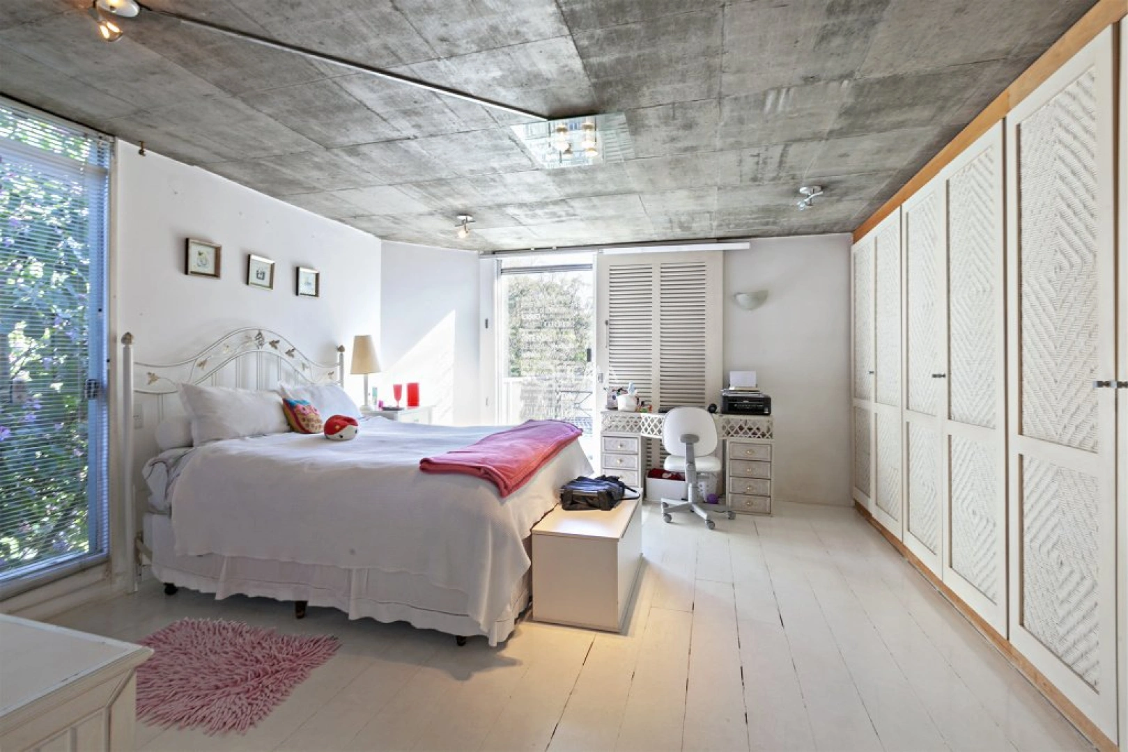 Casa em rua fechada com 2.000 m2 de terreno - Imagem 14