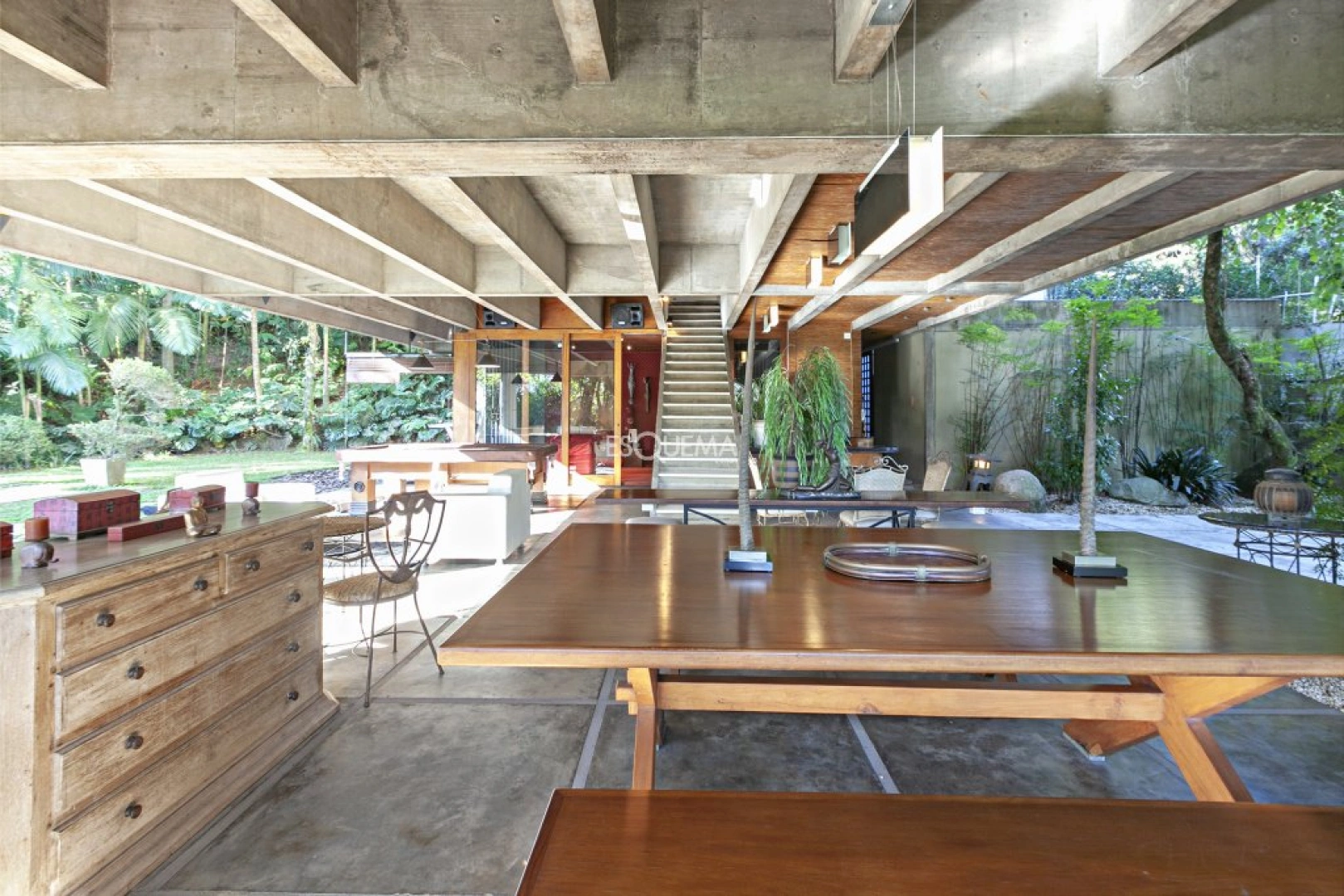 Casa em rua fechada com 2.000 m2 de terreno - Imagem 5