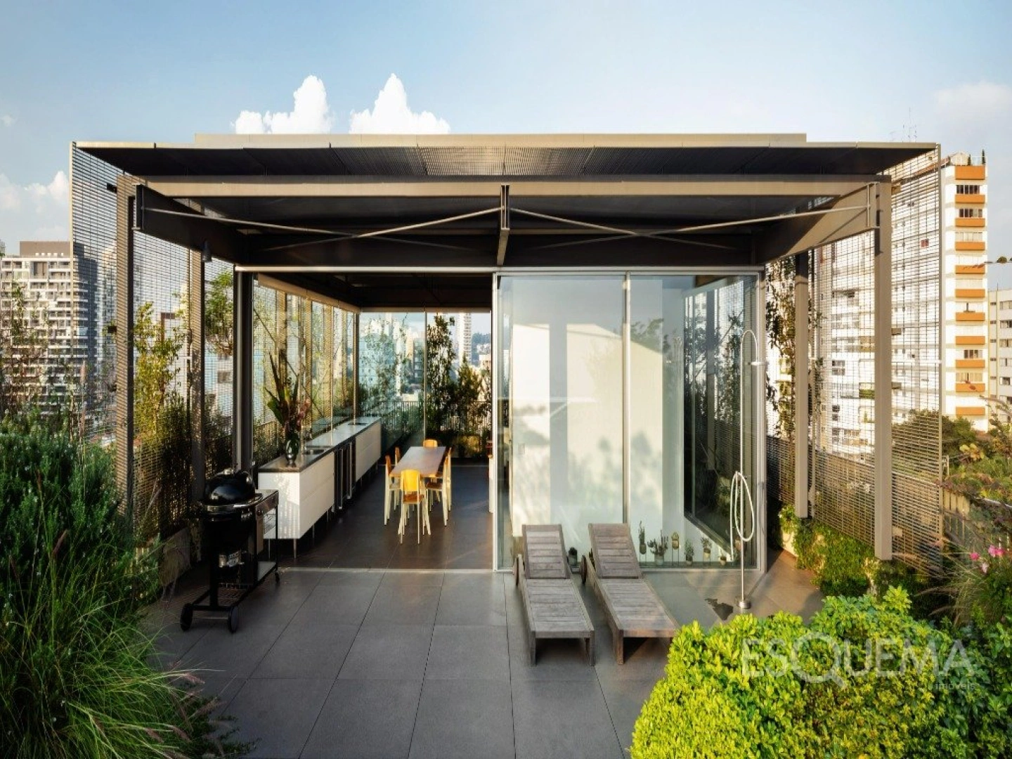 Cobertura com projeto de Isay Weinfeld e vista aberta - Imagem 10