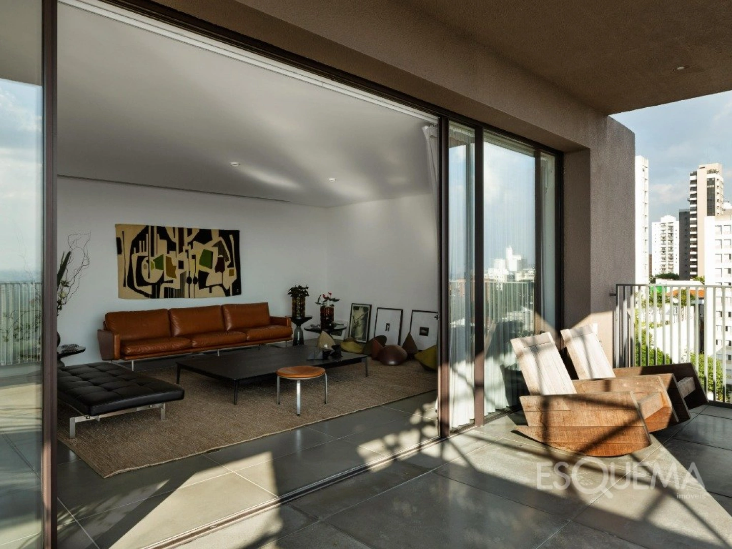 Cobertura com projeto de Isay Weinfeld e vista aberta - Imagem 7