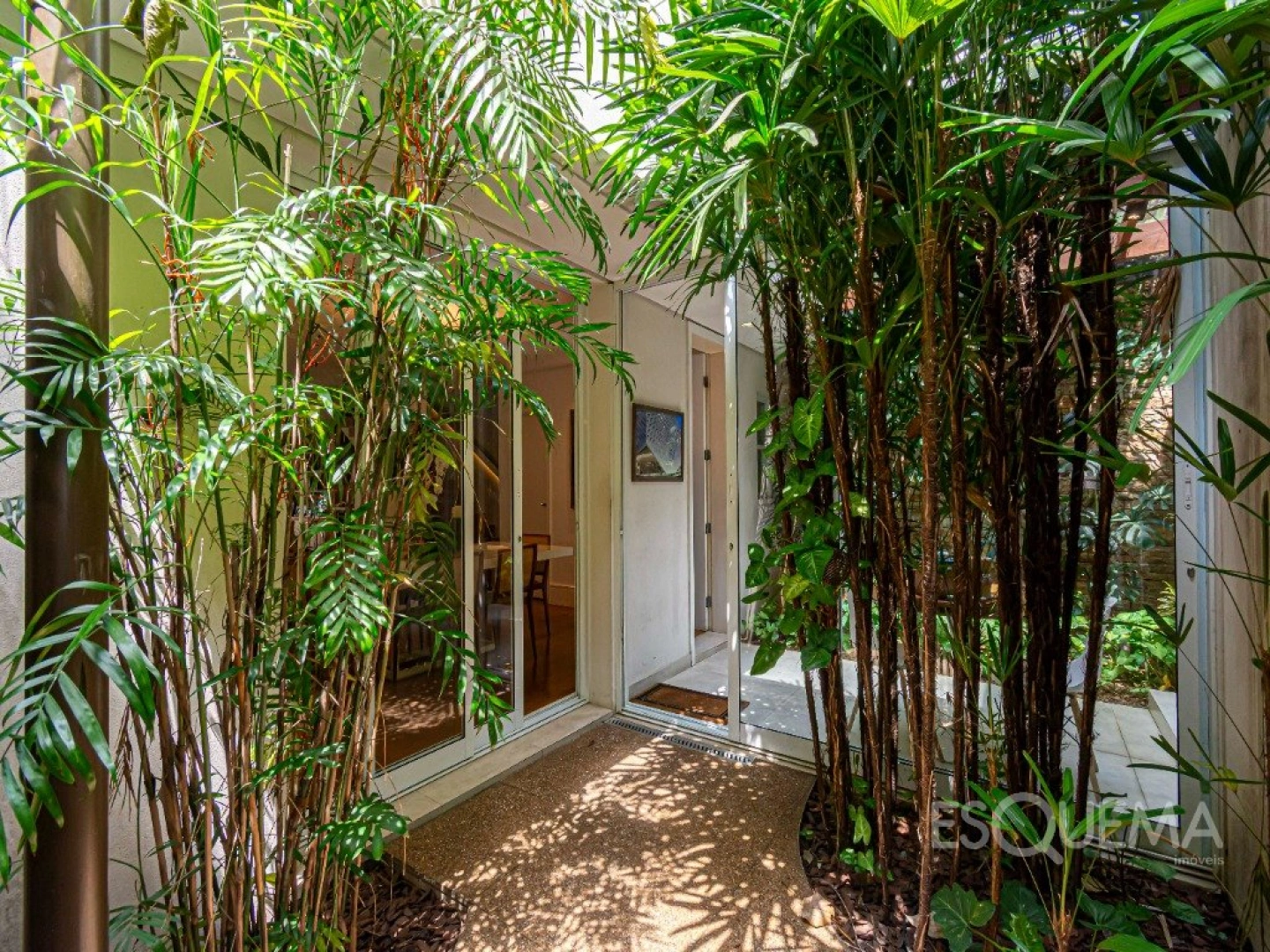 Casa com 3 suítes em rua tranquila próxima ao Clube Pinheiros - Imagem 9