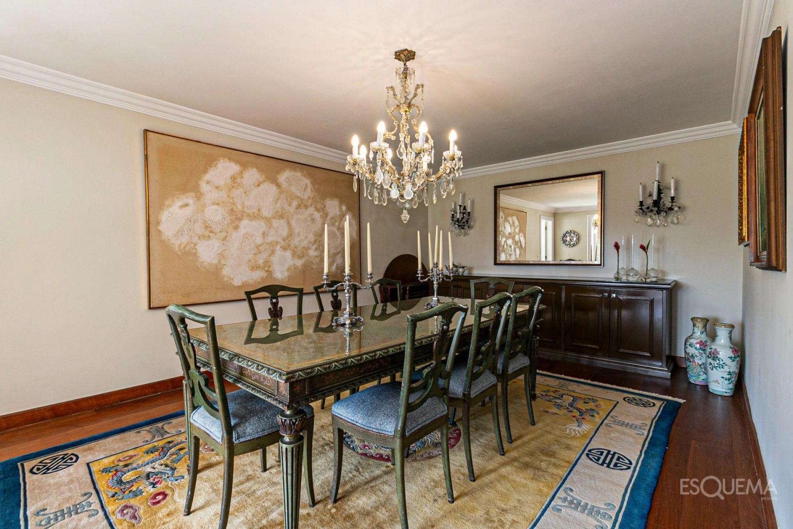 Casa com vista e jardim em rua arborizada - Imagem 9
