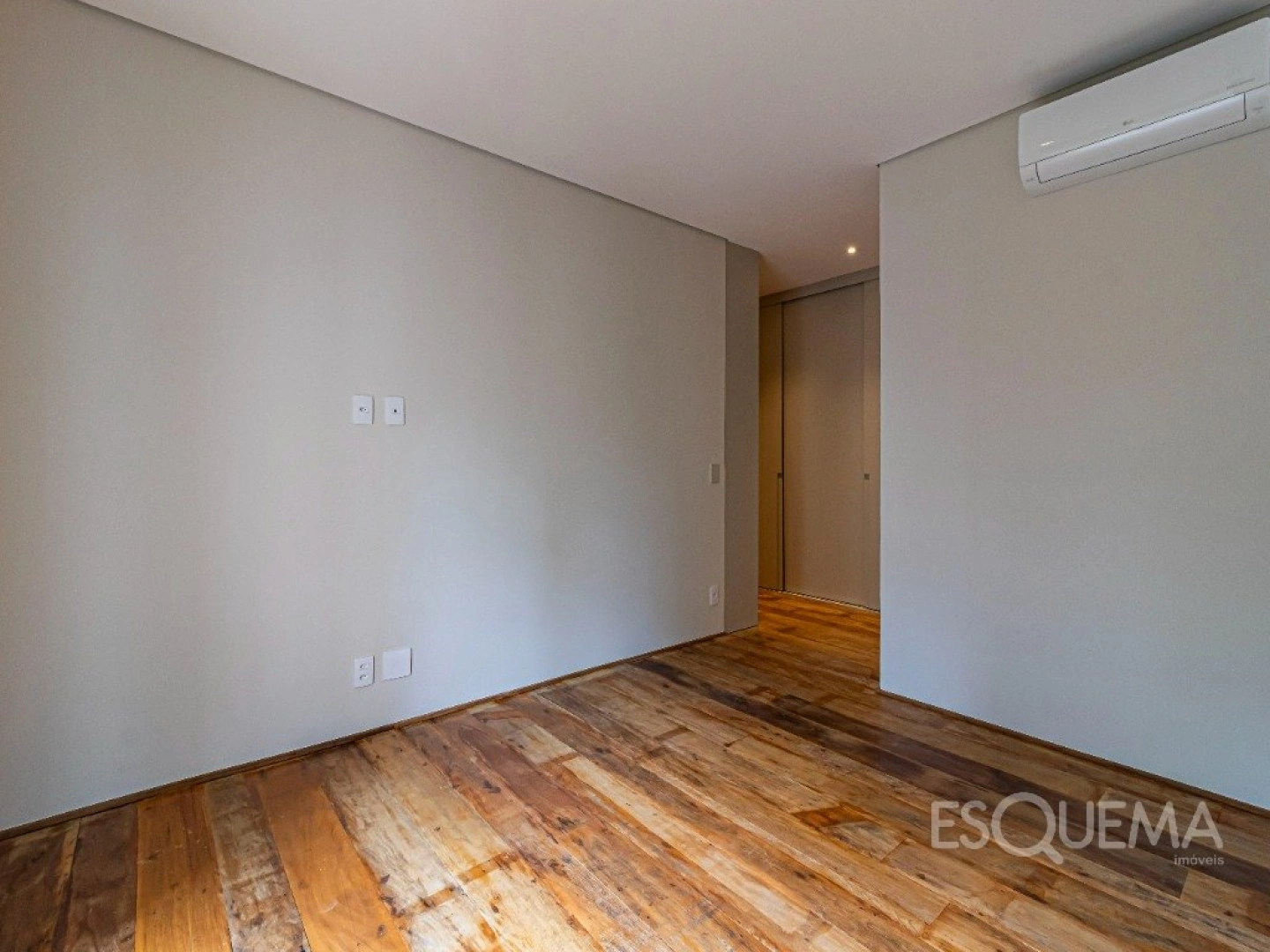 Apartamento reformado com vista para as copas das árvores em Moema Pássaros - Imagem 12